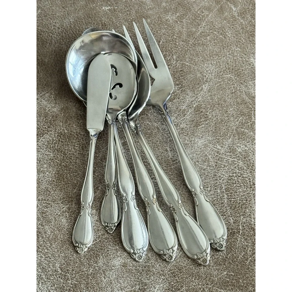 Oneida Community CHATELAINE Hostess‎ Serving  Pieces Betty Crocker Glossy (6)